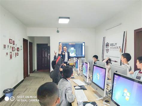 教编程的培训机构哪些比较好，编程培训机构哪个比较好