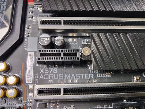 技嘉b560m更新bios_技嘉b550bios更新